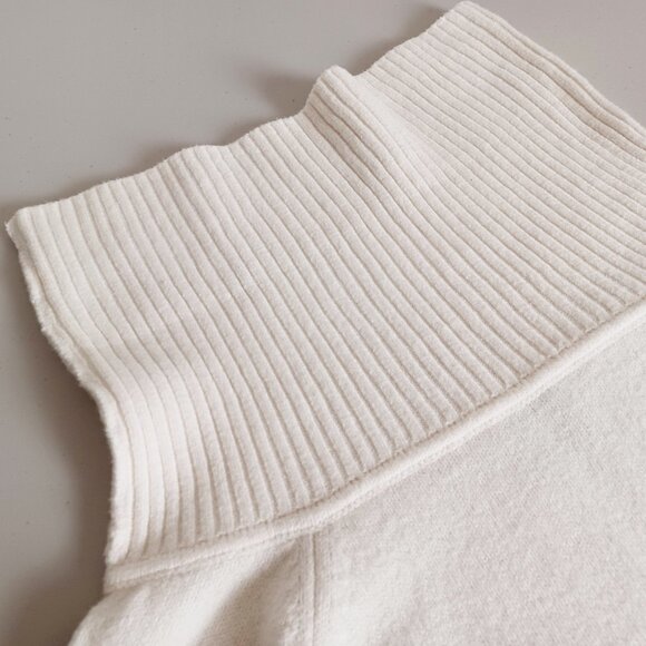 Old Navy Off-shoulder Sweater - Picture 3 of 15